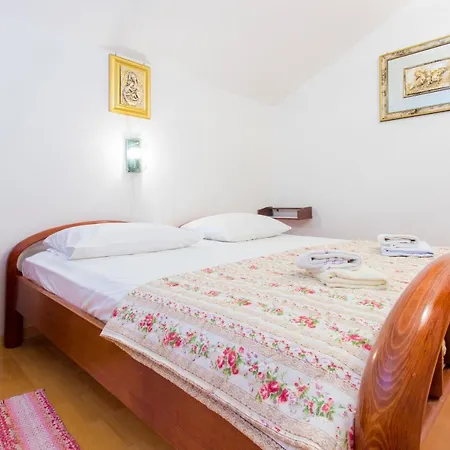 7 Olives Apartments Rogoznica  Kültér fotó